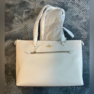 NWT! Coach large tote purse handbag, chalk cream color, gold accents